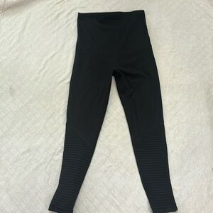 threads 4 thought motto maternity leggings